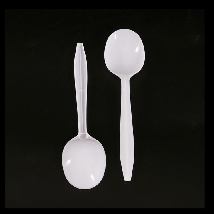 Wedding Using Disposable PP Cutlery Plastic Spoon