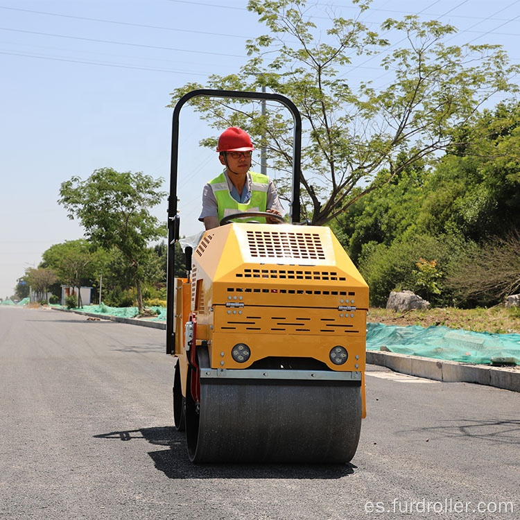 Compactador de rodillos de bebé autopropulsado hidráulico de doble tambor FYL-860