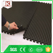 Interlocking edges industrial using rubber sheets