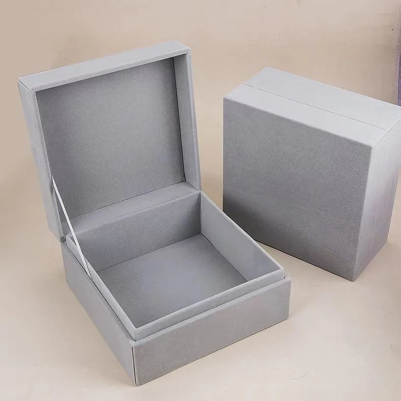 Magnetic Closure Gift Box Cosmetic Packaging Box Gift Box Paper Box Cardboard Box Folding Box with Flap and Magnetic Closure Custom Jewelry Box