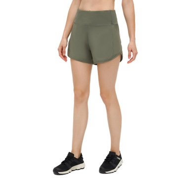 Sportliche Shorts für das Sommer-Yoga-Training