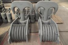 Double hook group for truck crane