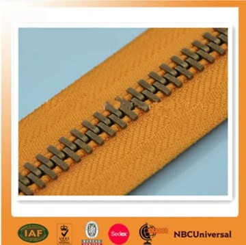 zipper tie use in Helian Metal zipper