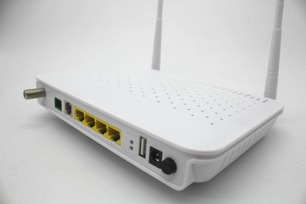 GPON ONT 4GE Wifi Catv Pots USB