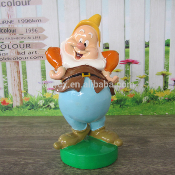 Resin antique shiny squatting garden gnome