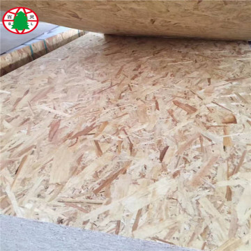 1220x2440mm Combi peuplier et noyau de pin OSB3