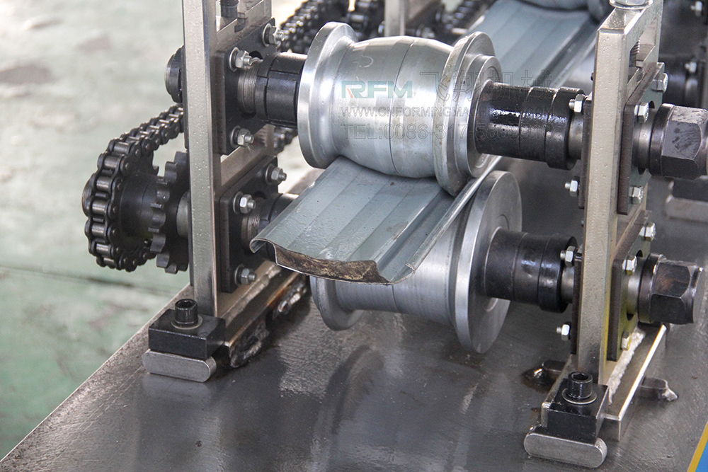 Rolling Slat Forming Machine