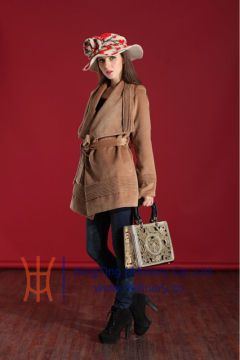 Women Felt Hats Matching Suits and Bags in 2015