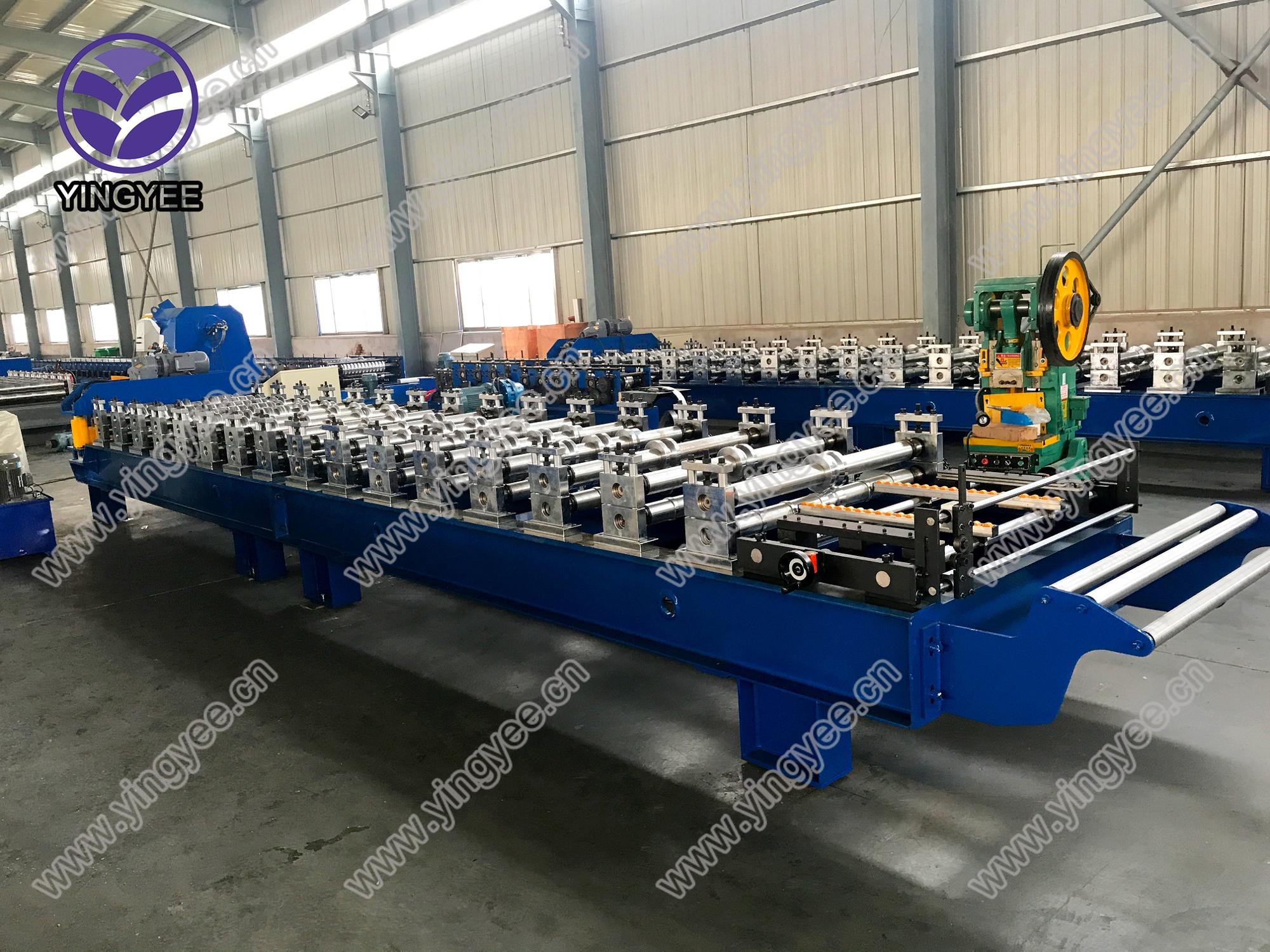 Trapezoid roof sheet roll forming machine