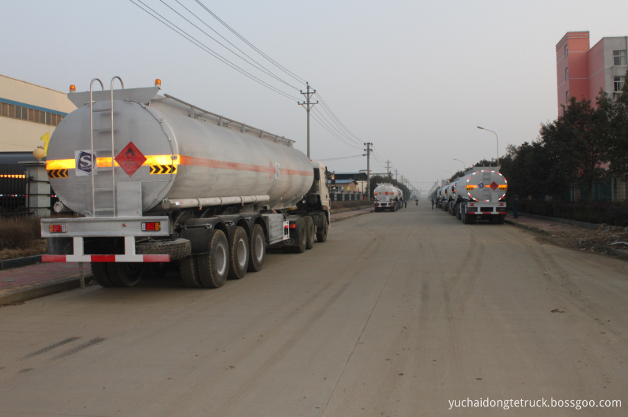 Dongte brand ADR fuel tank semi-trailer stainless steel tank