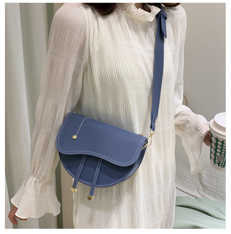 Hot Sale Retro Small Bag 2021 Trend Korean Female Bag All-match Messenger Bag Wholesale