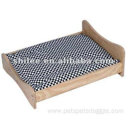 Plush mat wooden pet bed for cat dog