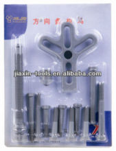 Steering wheel bearing puller