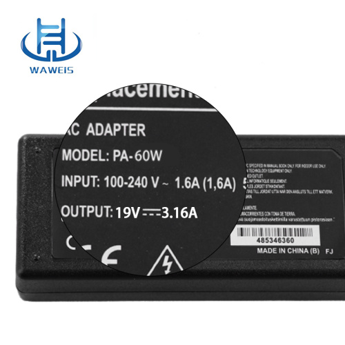 Adaptateur international des ordinateurs portables 65W pour Toshiba