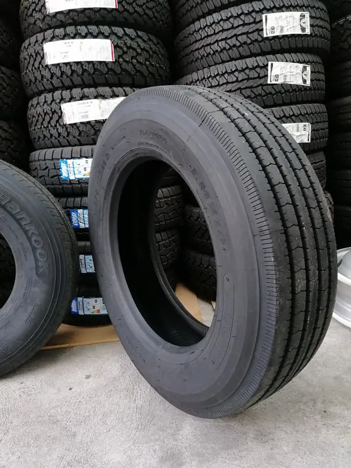 Truck Tyre for Steer or Trailer Position, Longmarch, Lm216, 11.00r22, 13r22.5, 215/75r17.5, 315/80r22.5