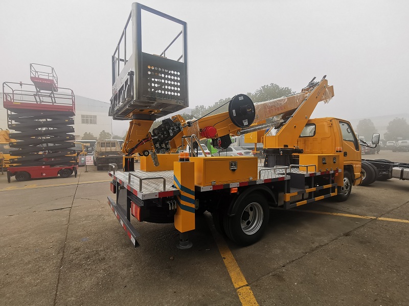 JMC Aerial Ladder Platform Truck الشاحنة العلوية العاملة