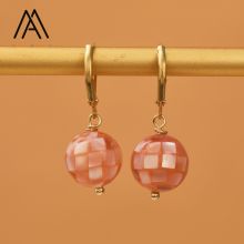 Vintage-Style Natural Shell Beads & Pearl Drop Earrings with Gold Plating: A Flaming Trend for Parties