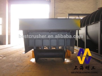 Fertilizer vibrating feeder machine