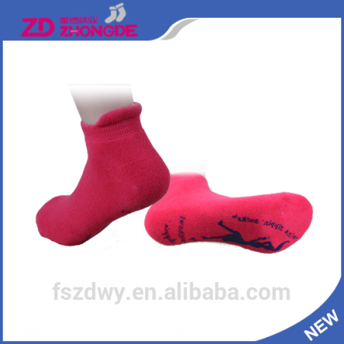 latest technology apparel mens socks