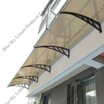 Aluminum polycarbonate freestanding awning