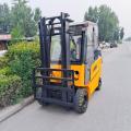 Empat roda forklift listrik dengan kabin miring