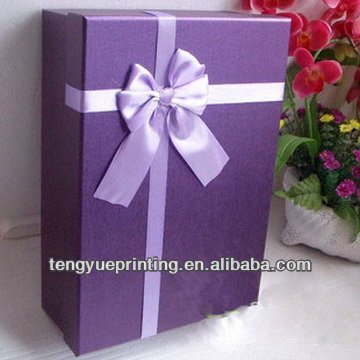 small elegant cardboard boxes for flowers