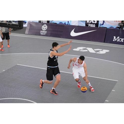 FIBA 3x3 Enlio SES zawiesił kafelki na zewnątrz 004