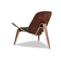 Wegner CH07 Shell Chair chaise en bois courbé