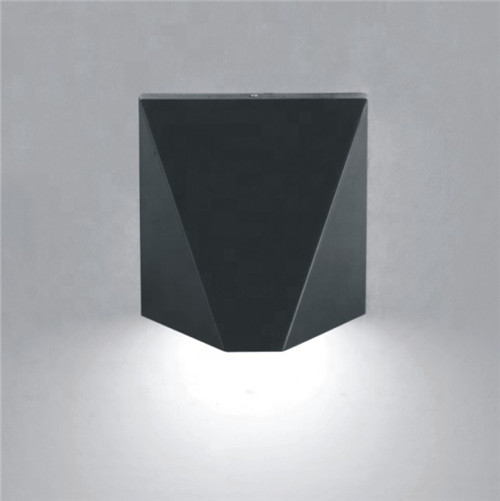 Feature Black Simple Led Outdoor Wall Light