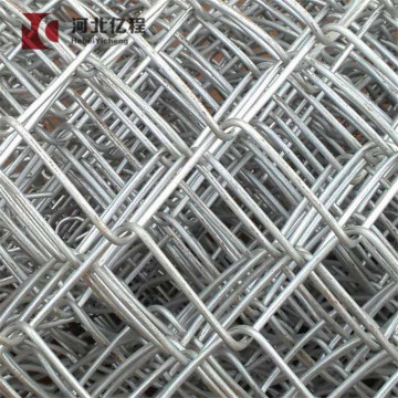 2021 safety and beautiful square chain link fence