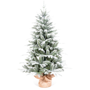 7.5-Feet Rembrandt Christmas Tree