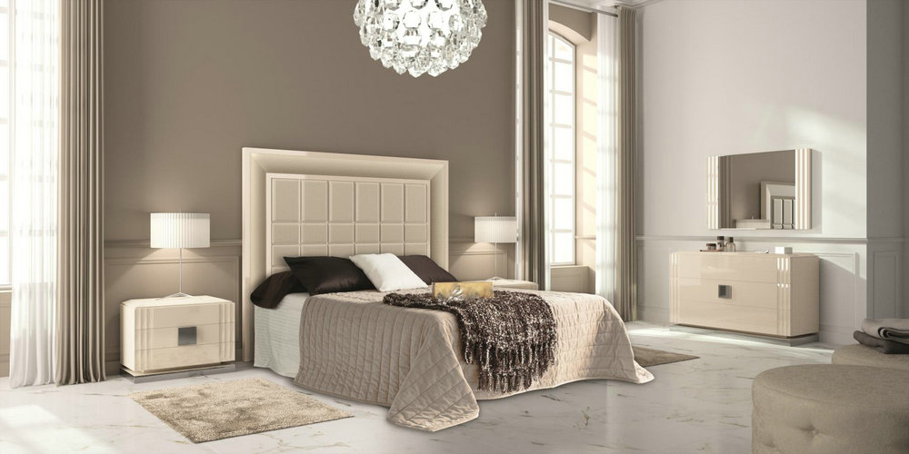 High gloss bedroom furniture