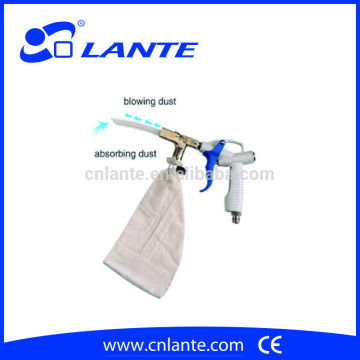 Blowing & absorbing dust