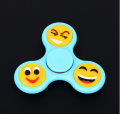 Emoji resplandor en la oscuridad Spinner mano