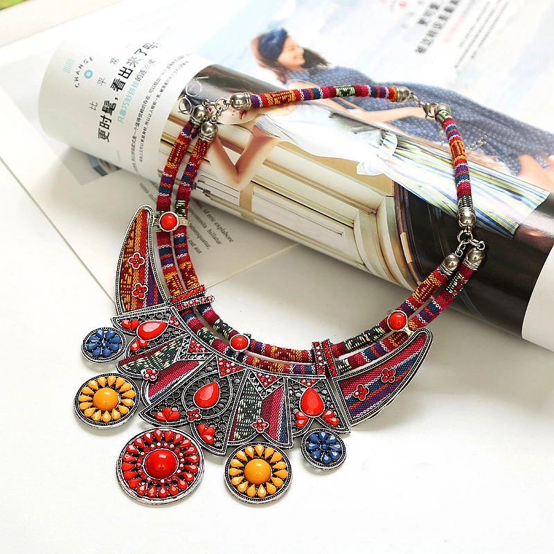 Retro Bohemian Necklace Pendant Earrings Two-Piece Jewelry Set