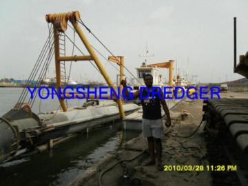 small sand dredger