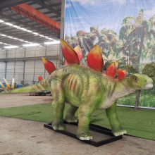 Lifelike Animatronic Stegosaurus Statue