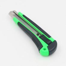 Cutter Knife with Rubber Plastic Shell and 18mm Blade