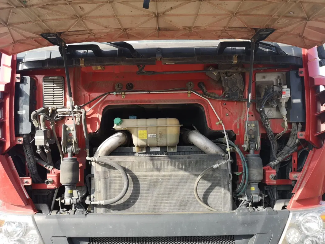 Sinotruk HOWO T7h 440HP Cargo Truck 6X4 10 Wheel Used Tractor Truck for Sale