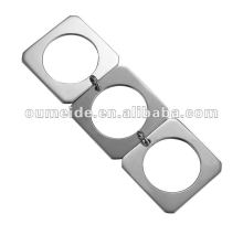 OEM/ODM Metal Factory-Square hollow charm earring