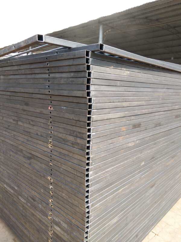 Hot dipped galvanized dog kennel