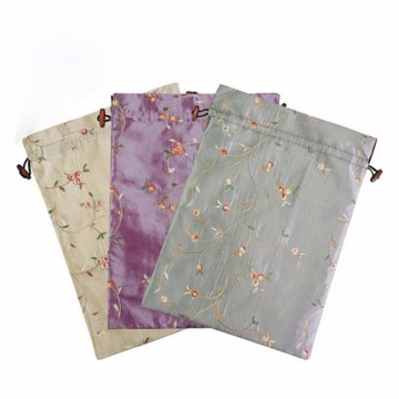 Wholesale cheap embroidered silk Jacquard travel shoe bag
