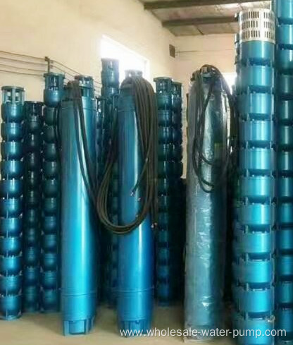 Submersible pump in oil field