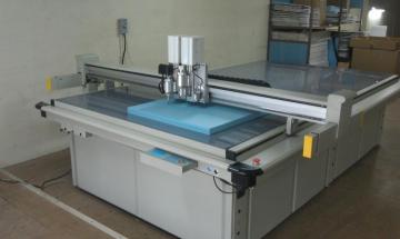 Cabinet display stand sample maker cutting machine