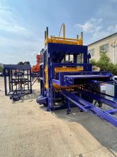 Stationary hollow block making machine