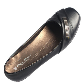 women black PU flat shoes