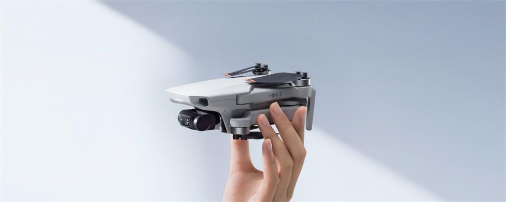 Ultralight And Foldable Ultra-Clear 4K Video 31-Min Max Flight Time DJI Mini 2