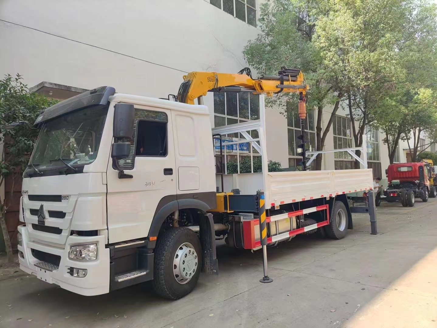 Howo Crane (4) HOWO Crane (4)