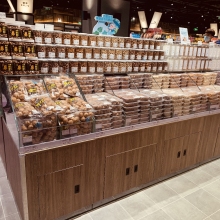 Bulk Food Cereal Wooden Display Shelf for Supermarket