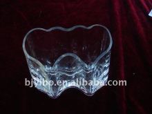 Double hearts shape clear glass candelabra